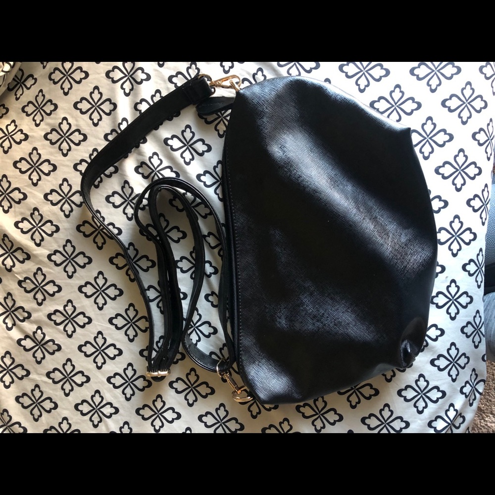 Steve Madden black cross body purse